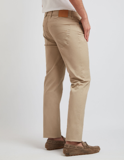 Picture of 5-POCKET TROUSERS IN SOLID COLOR COTTON TWILL WITH DENIM CUT.